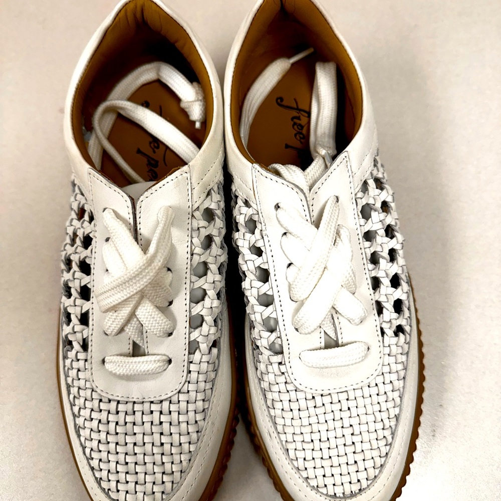 Free People  Women's Wimberly Woven Leather Sneaker - White - Size 6.5 New